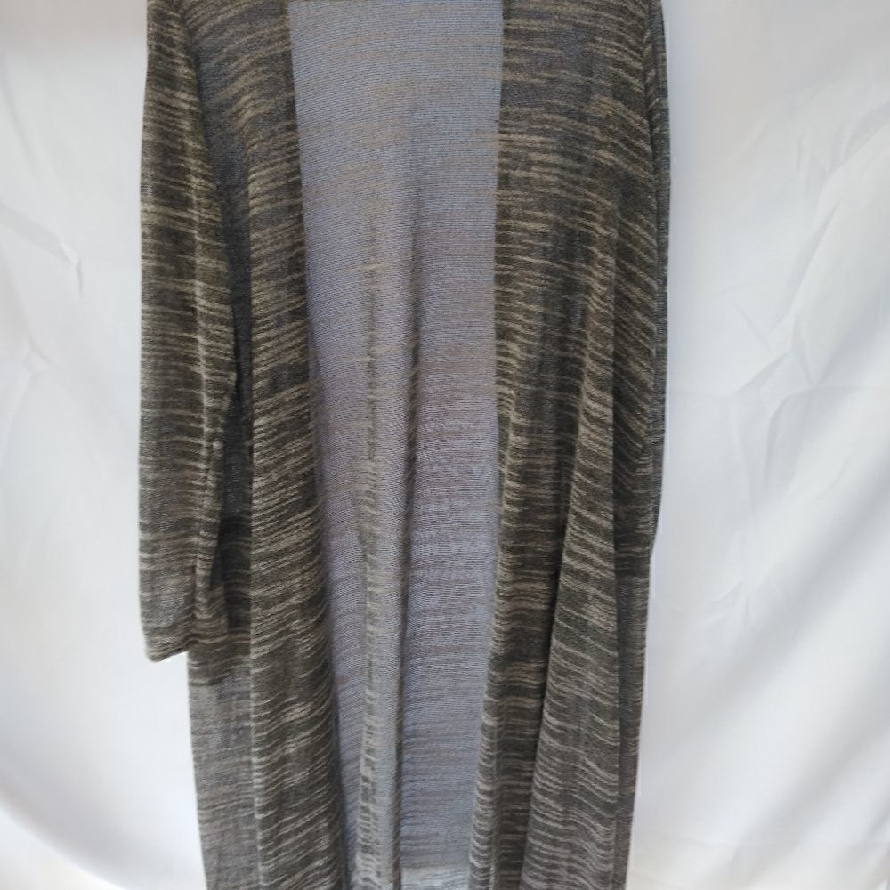 Lularoe duster  - Picture 2 of 3